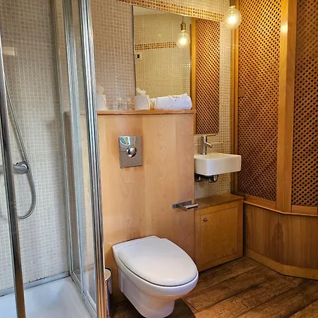 130a - Precioso En Cimadevilla By R2r Consulting Хихон