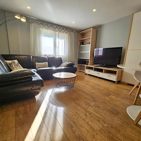 130a - Precioso En Cimadevilla By R2r Consulting * Хихон